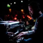 Adam Forkelid , colori