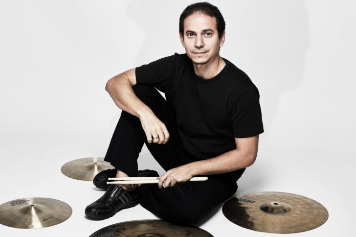 Dafnis Prieto by Henry Lopez Dafnis Prieto (foto di Henry Lopez)