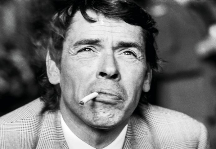 Jacques Brel (foto di Gijsbert Hanekroot/Redferns)