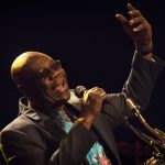 Manu-Dibango-foto-Victor-Delfim-1