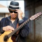 Raul-Midon-01-696×464