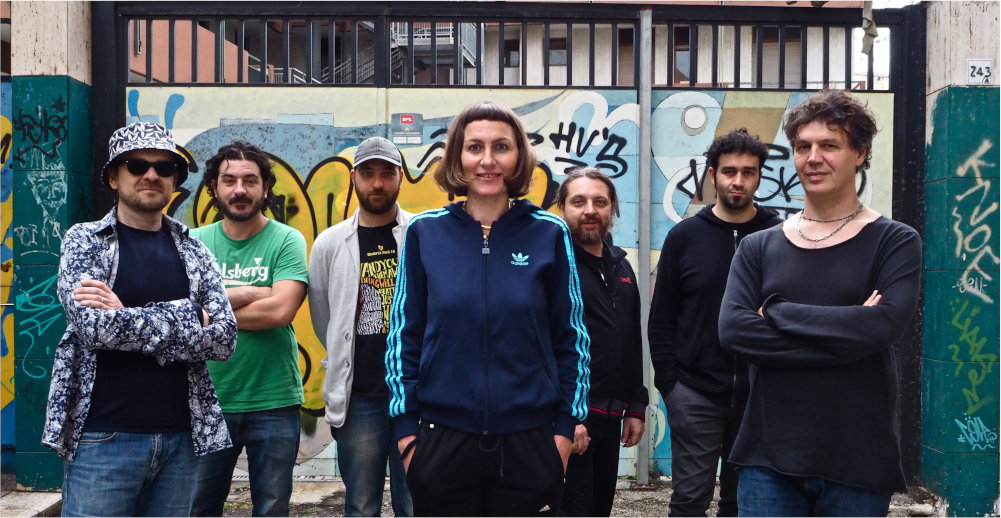 Stefania Dipierro e la Paz Community: Gaetano Partipilo, Mirko Signorile, Vince Abbracciante, Marco Bardoscia, Fabio Accardi e Antonio Oliveti.