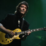 Steve-Hackett_-ph-Lee-Millward-scaled