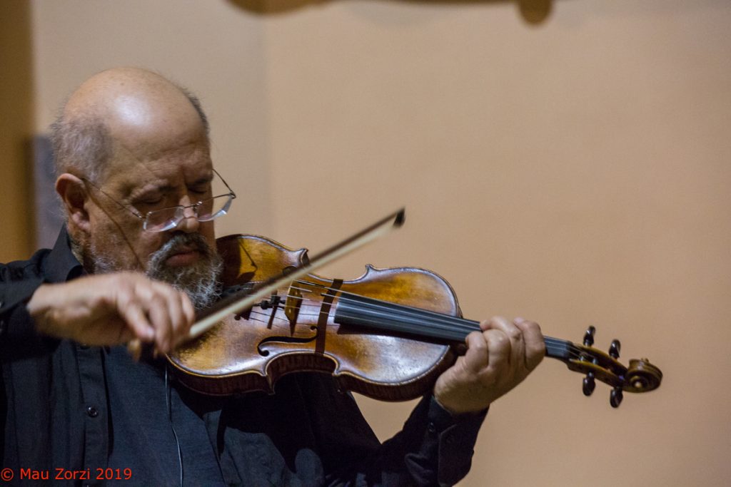 Solido avamposto di libertà e creatività, situato nel borgo medievale di Šmartno, il Brda Contemporary Music Festival è approdato alla nona edizione.