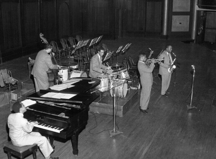 La sottile linea fra fatti e leggenda Massey Hall