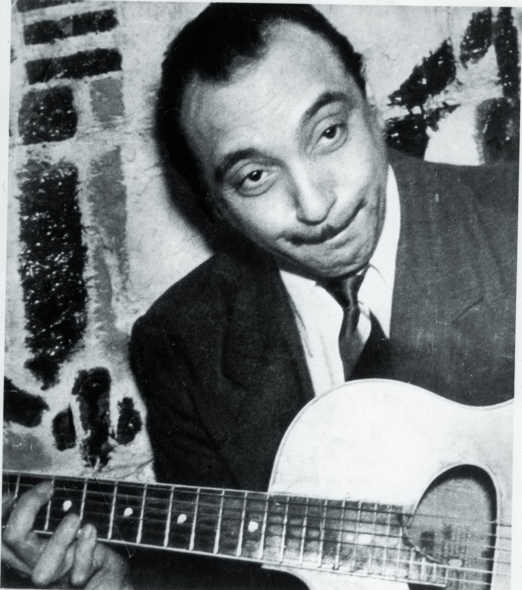 ricordando047 mano di fuoco Django Reinhardt, gitano belga, astro del jazz.